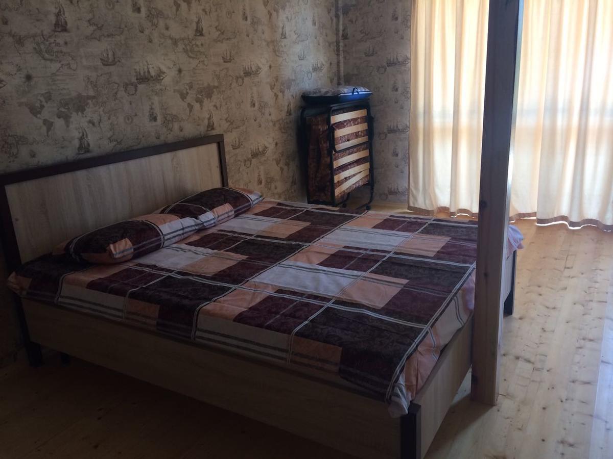 Guest House On Sovhoznaya Гагра Екстер'єр фото